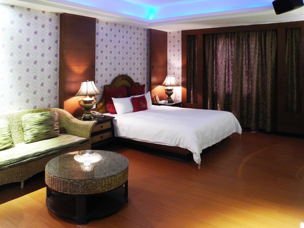 Color Motel Taoyuan Extérieur photo